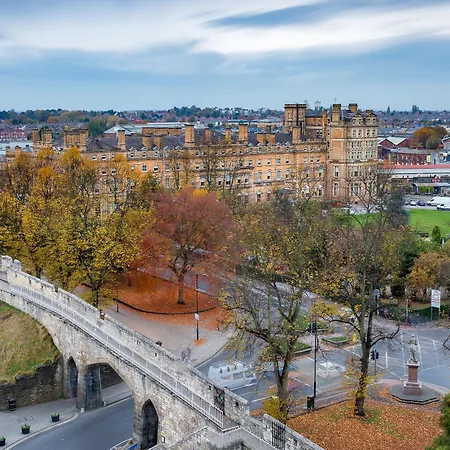 The Milner 4* York